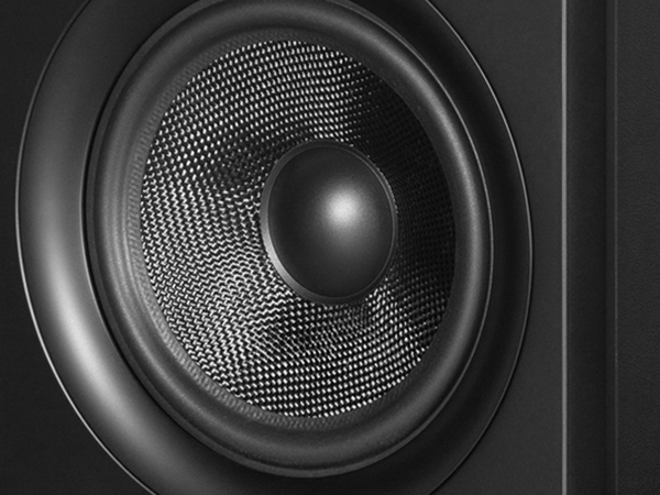 closeup front photo of the Airmotiv XB2 bookshelf loudspeakers 