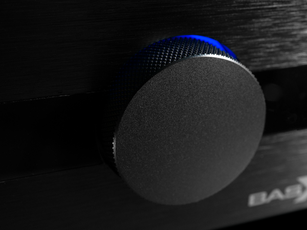 closeup photo of the volume knob on a BasX TA1
