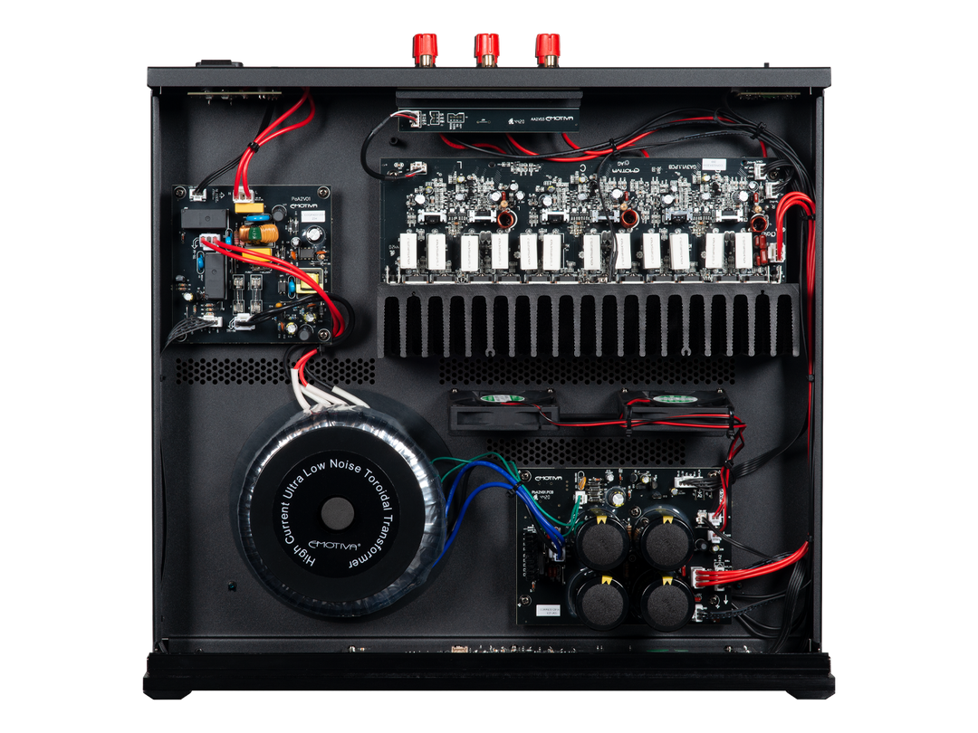 Amplificador de potencia de tres canales BasX A3